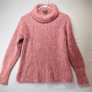 Elegant Pink Turtleneck Sweater‎